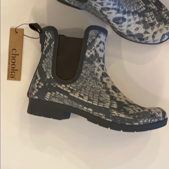 chooka eastlake chelsea boots